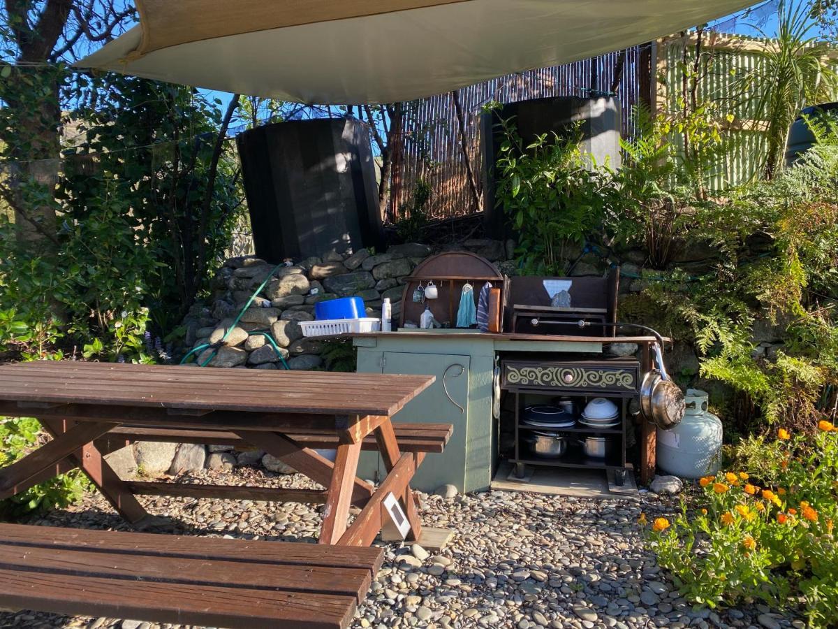 Pohara Omarama Oasis - Permaculture Glamping酒店 外观 照片