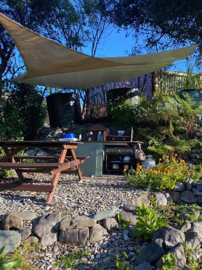 Pohara Omarama Oasis - Permaculture Glamping酒店 外观 照片