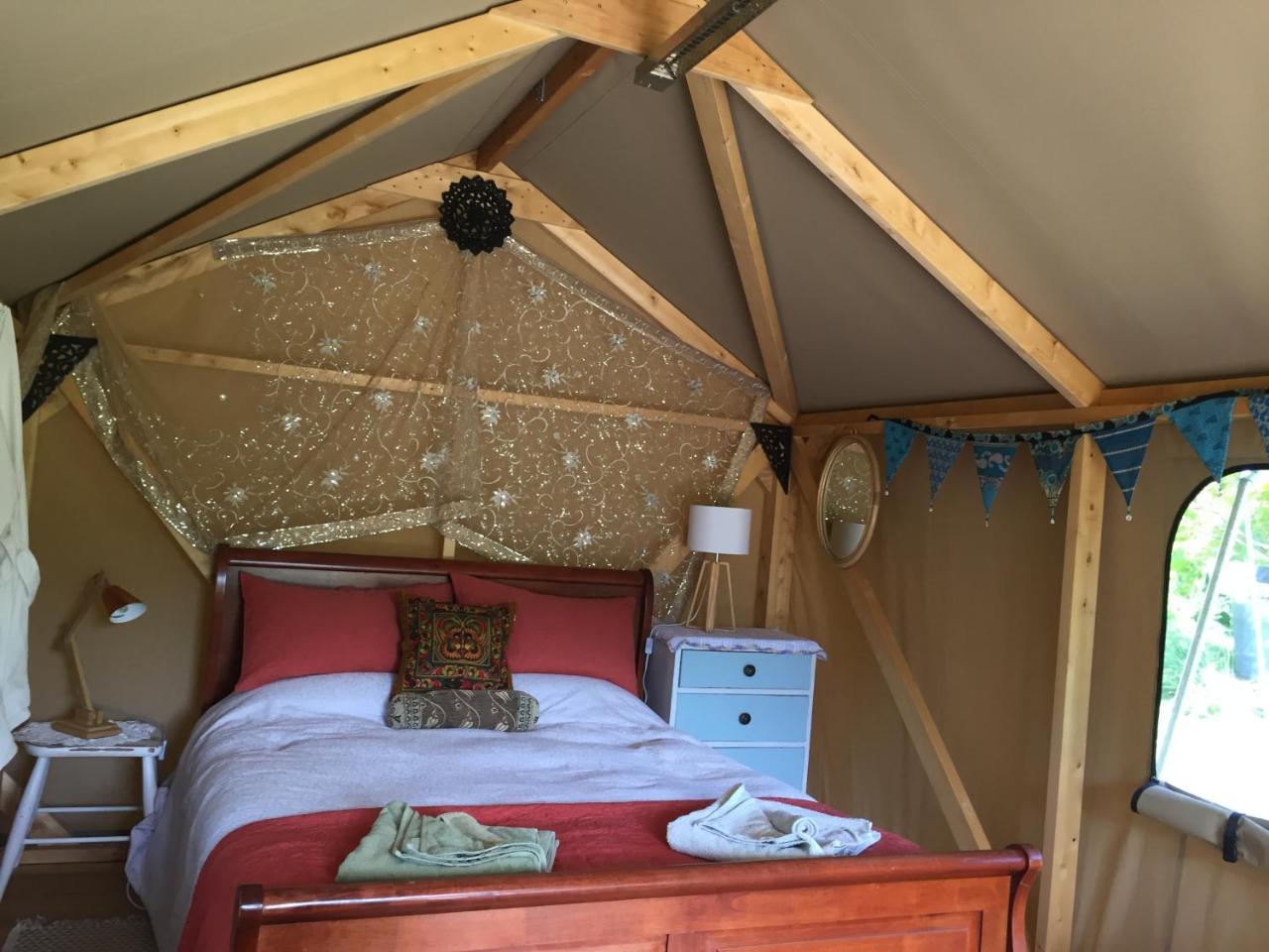 Pohara Omarama Oasis - Permaculture Glamping酒店 外观 照片