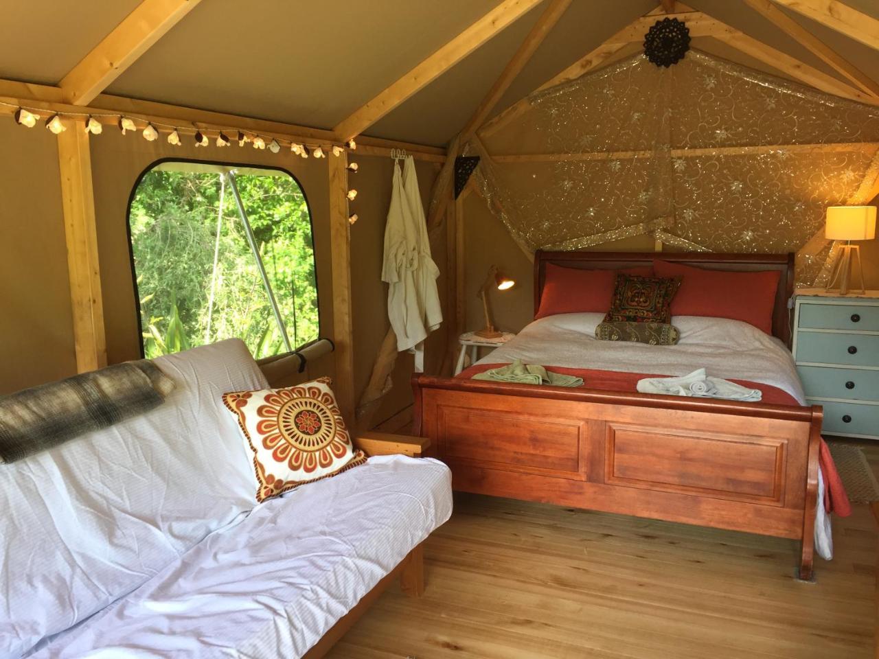Pohara Omarama Oasis - Permaculture Glamping酒店 外观 照片