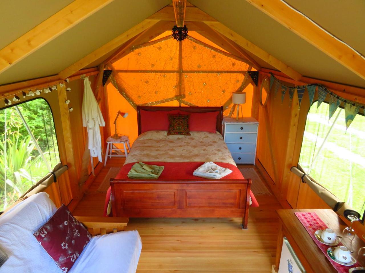 Pohara Omarama Oasis - Permaculture Glamping酒店 外观 照片