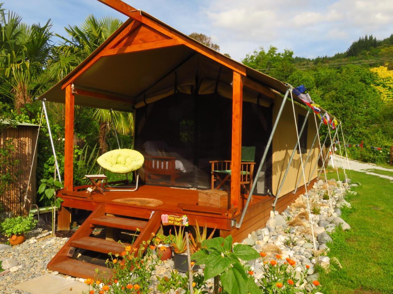 Pohara Omarama Oasis - Permaculture Glamping酒店 外观 照片