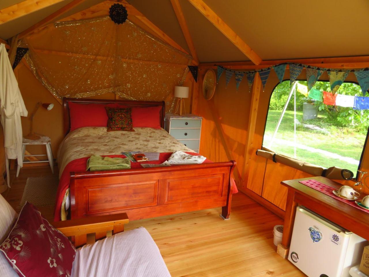 Pohara Omarama Oasis - Permaculture Glamping酒店 外观 照片