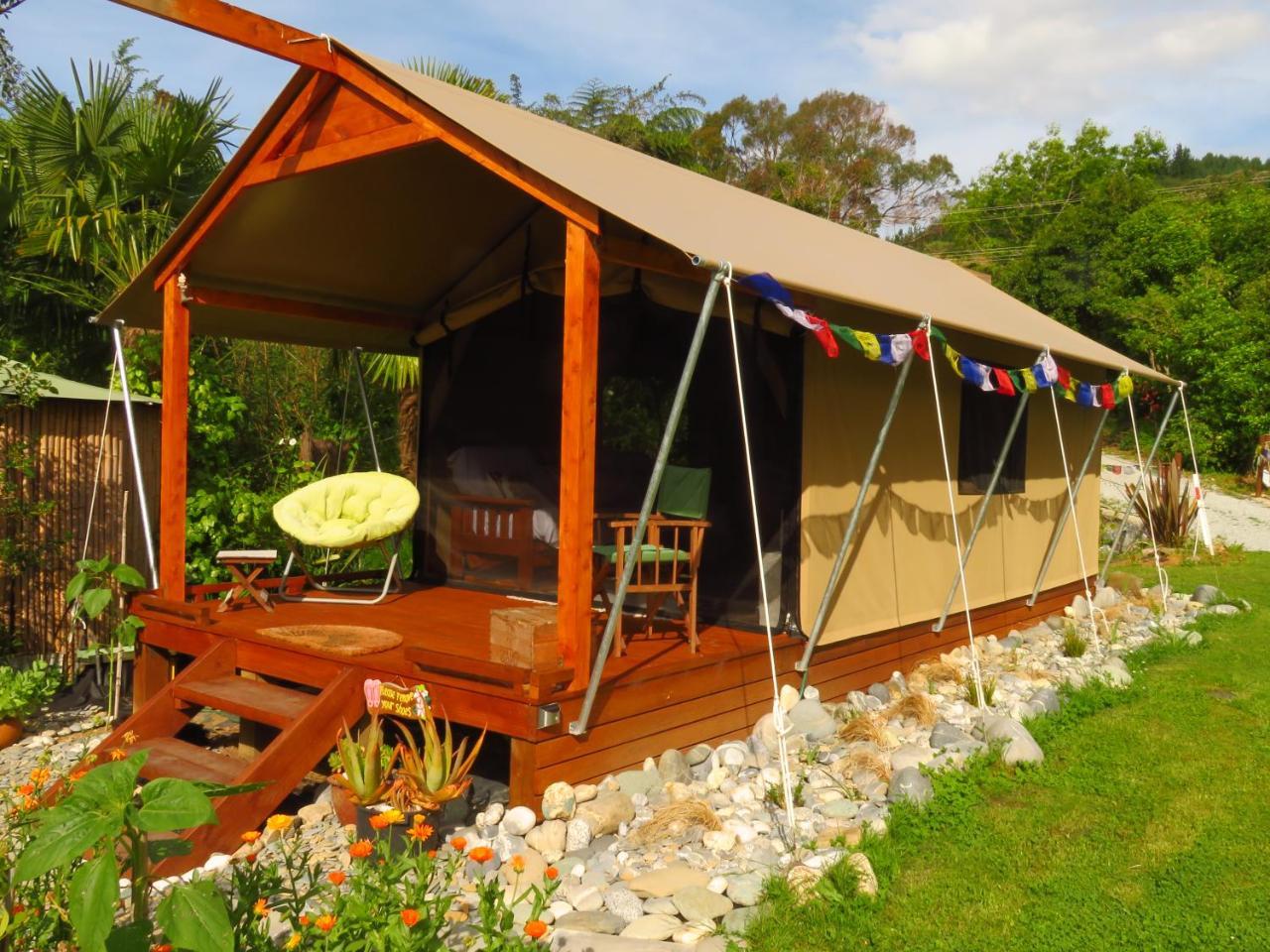 Pohara Omarama Oasis - Permaculture Glamping酒店 外观 照片